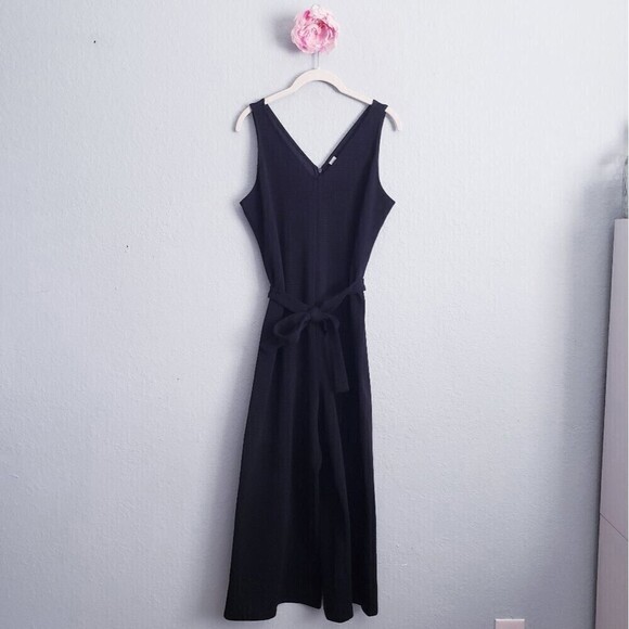 Old Navy Black Sleeveless V-neck Ribbed Wide Leg Jumpsuit - Picture 1 of 5